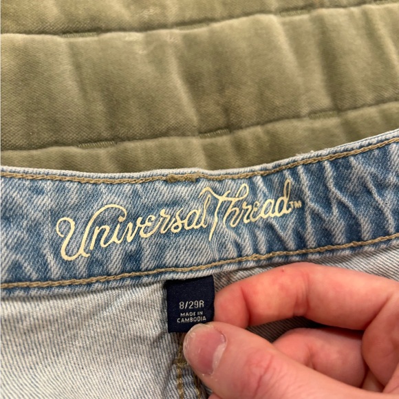 Universal Thread Shorts - Picture 2 of 3